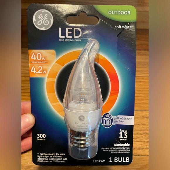 4 New GE LED Outdoor Dimmable Light Bulbs - Carriage Light - Soft White - Picture 3 of 6